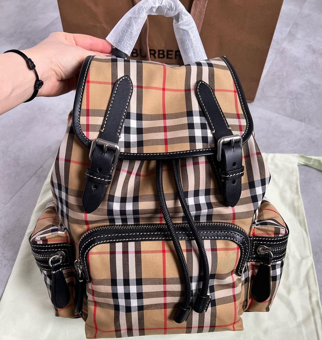 Designer Luxury Backpack Pallets - Image 5